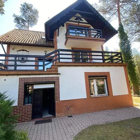 Holiday home Dom Pod Sosnami *
