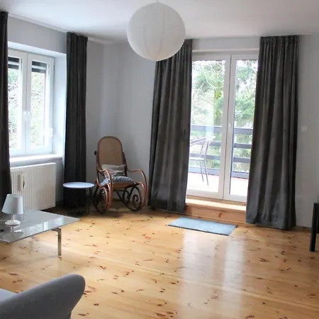 Dom Pod Sosnami Tatil Evi