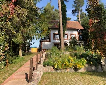 Bialy Dom Pod Sosnami Hébergement de vacances